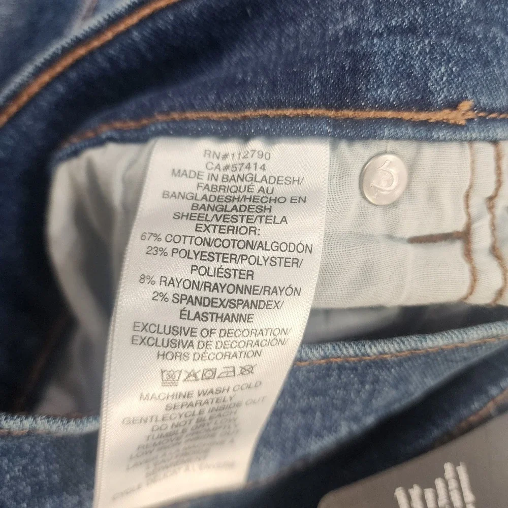True Religion Ricky Relaxed Straight Jeans Med Wash Blue Size 40/32 700054 NWT